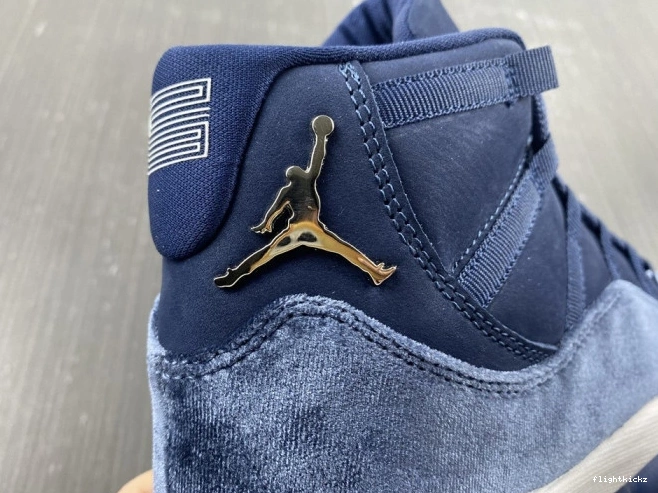 11 AR0715-441 Navy Midnight Air Jordan WMNS Velvet 0731